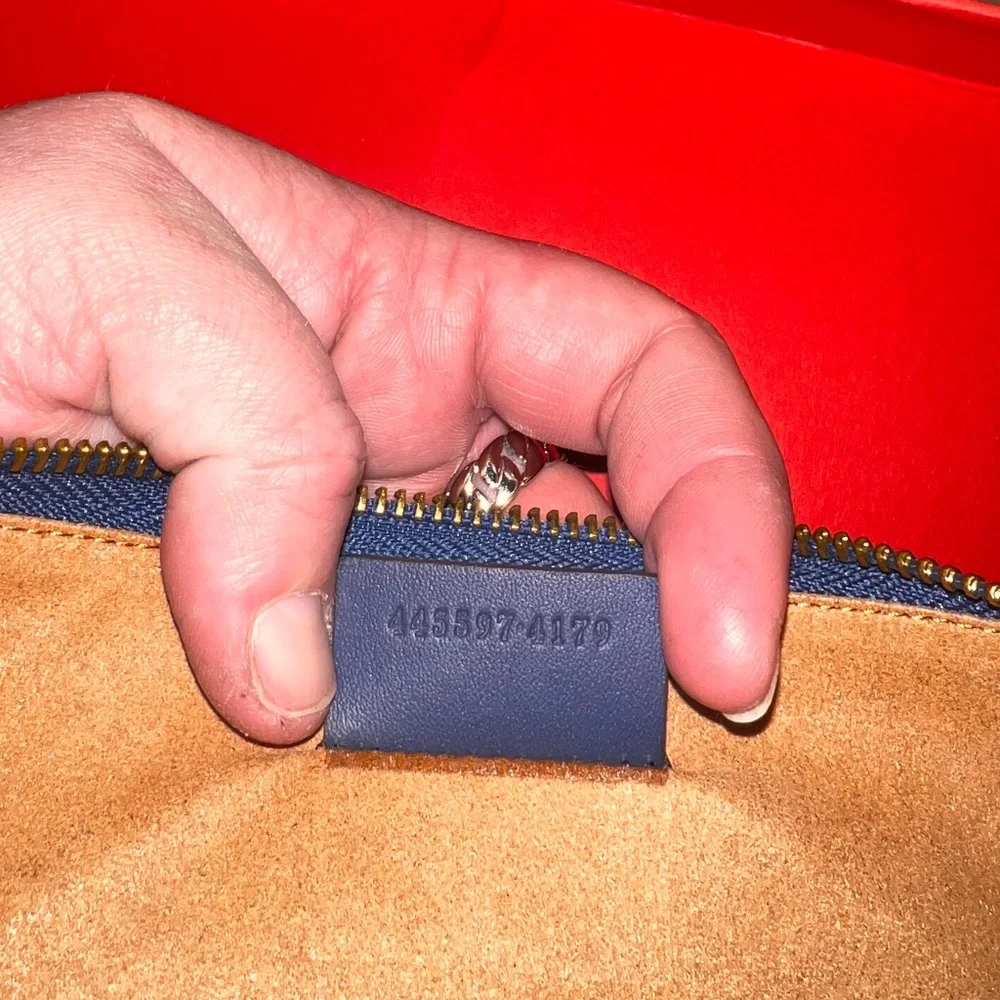 *AUTHENTIC* Gucci Ghost Graffiti  XL Zipper Clutch - Picture 3 of 5